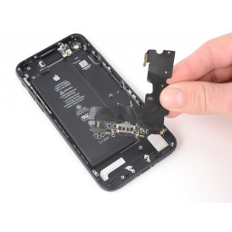 Замена узла разъема молнии iPhone 7